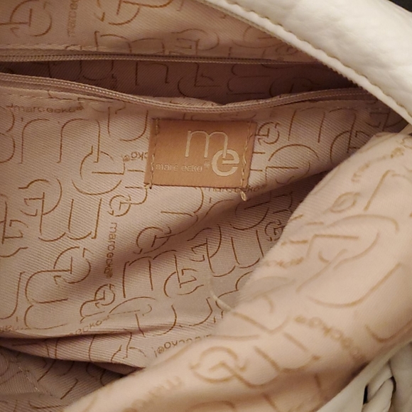 Marc Ecko white pocketbook - Picture 6 of 8